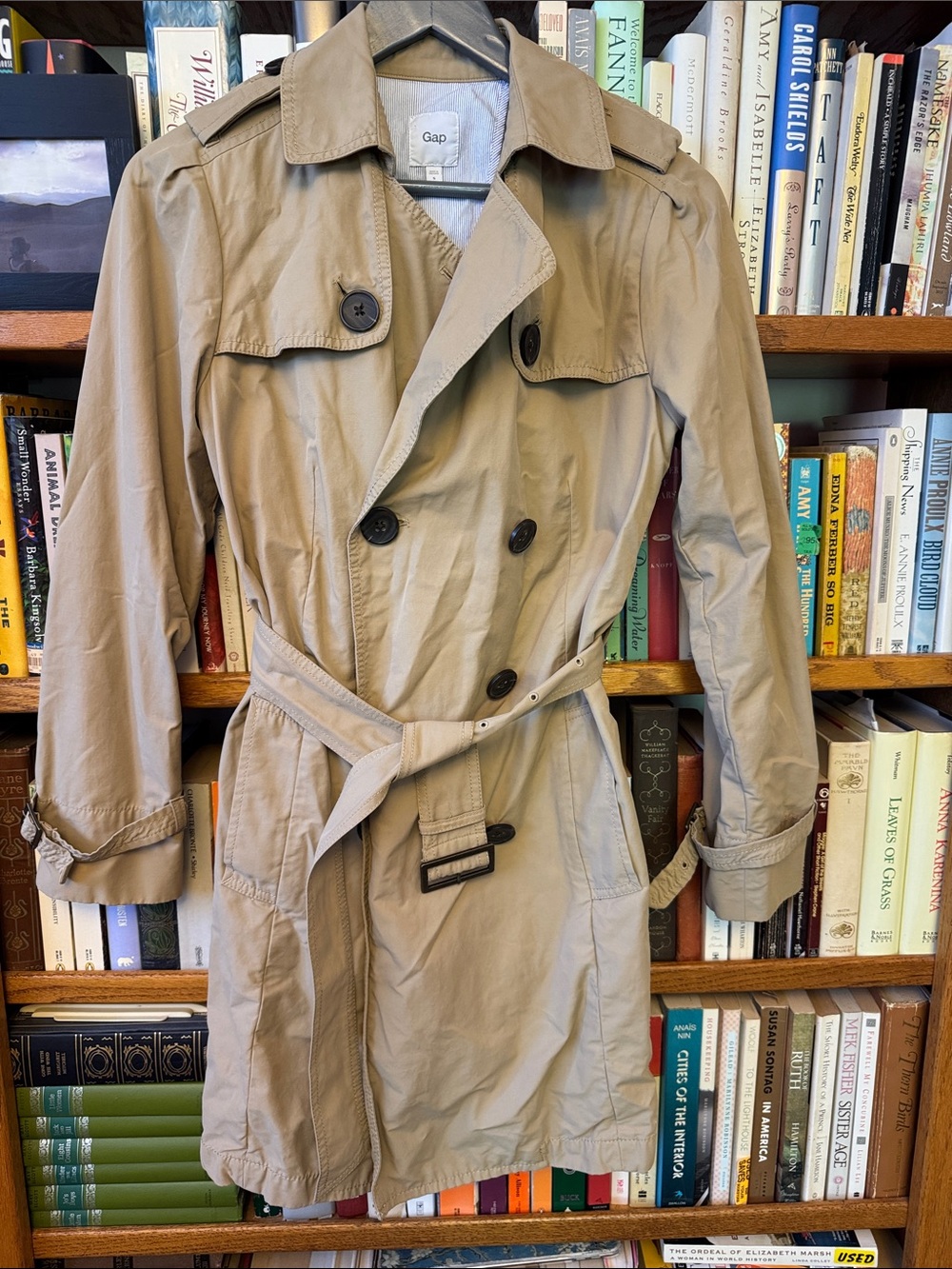 GAP women’s S tan trench coat
